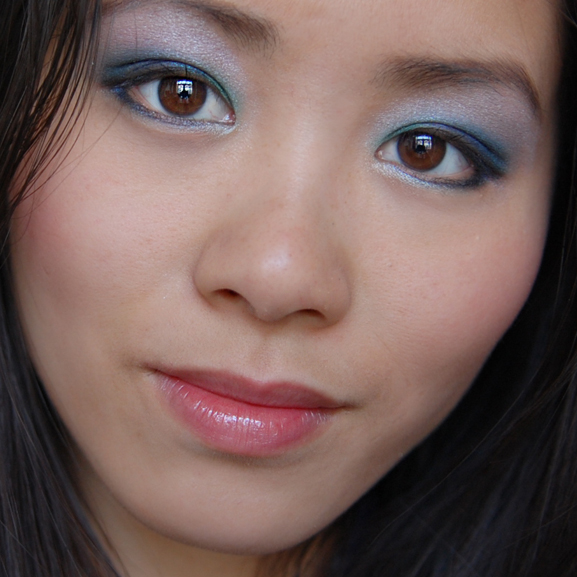 Video Bright Blue Eyes With Sleek Glory Palette Thebeautymusthaves